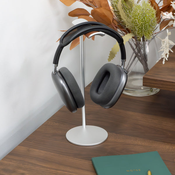 Desky premium headphone stand on table