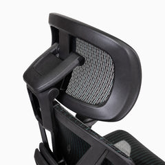 Adjustable headrest contourra chair